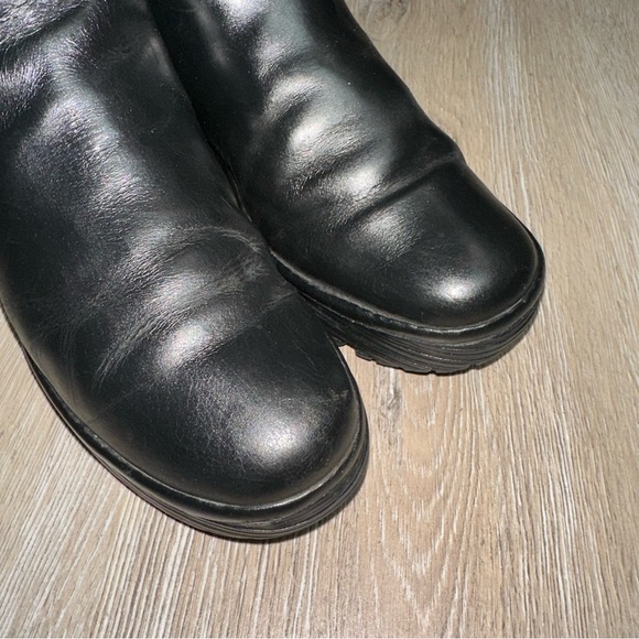 Fly London Yoss Black Casual Pull-On Chelsea Boots Mousse Leather Size UK 4 EU37 - Picture 2 of 13